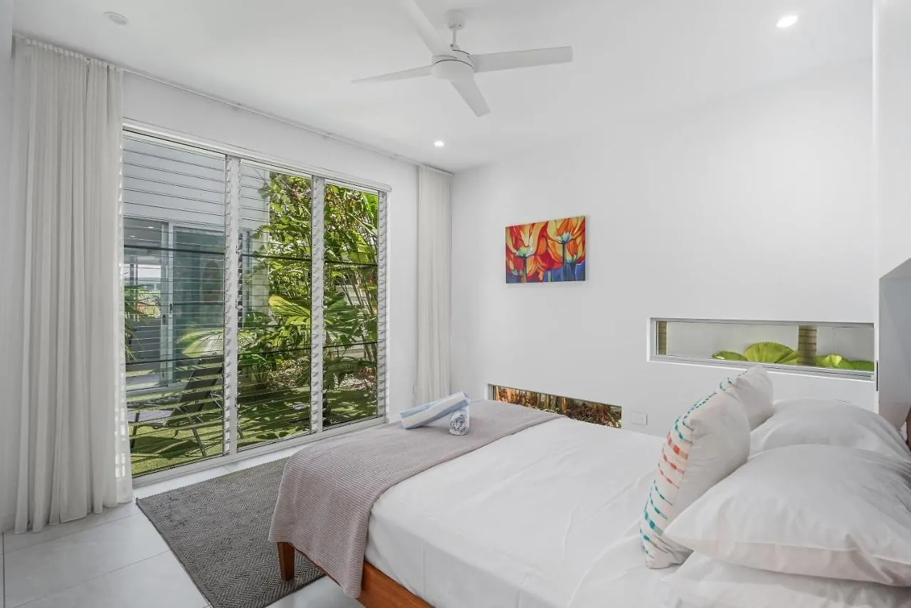 Belle Escapes Tranquil Waters Luxury Home Palm Cove Holiday home