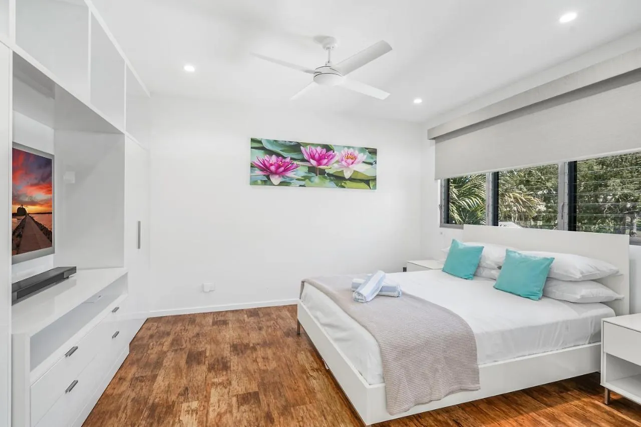 Belle Escapes Tranquil Waters Luxury Home Palm Cove